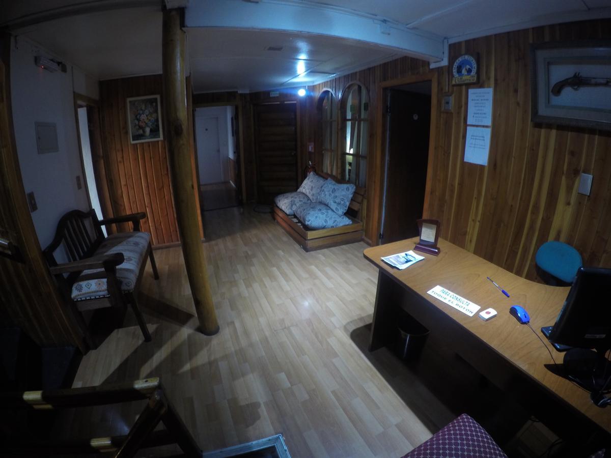 Hostal Valentino Villarrica Buitenkant foto