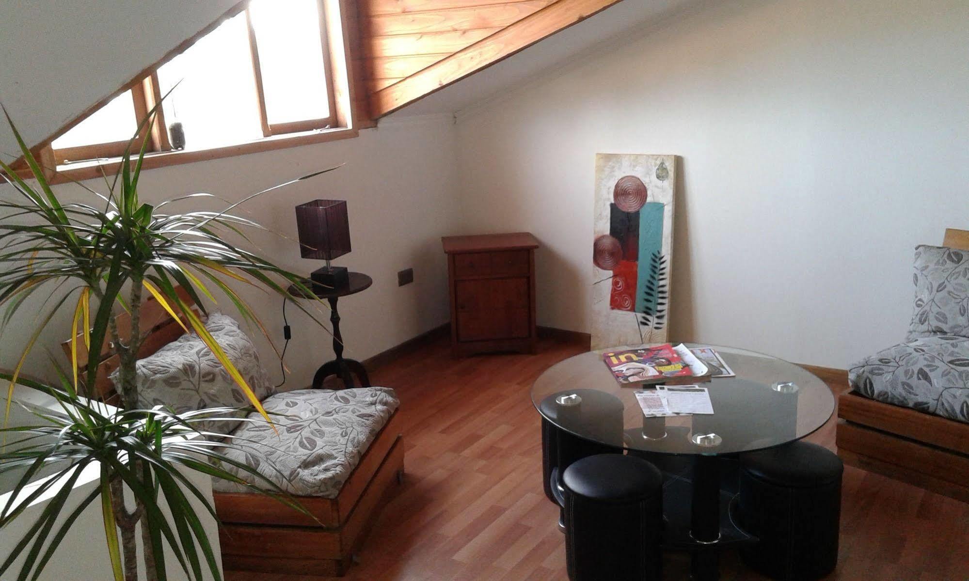 Hostal Valentino Villarrica Buitenkant foto