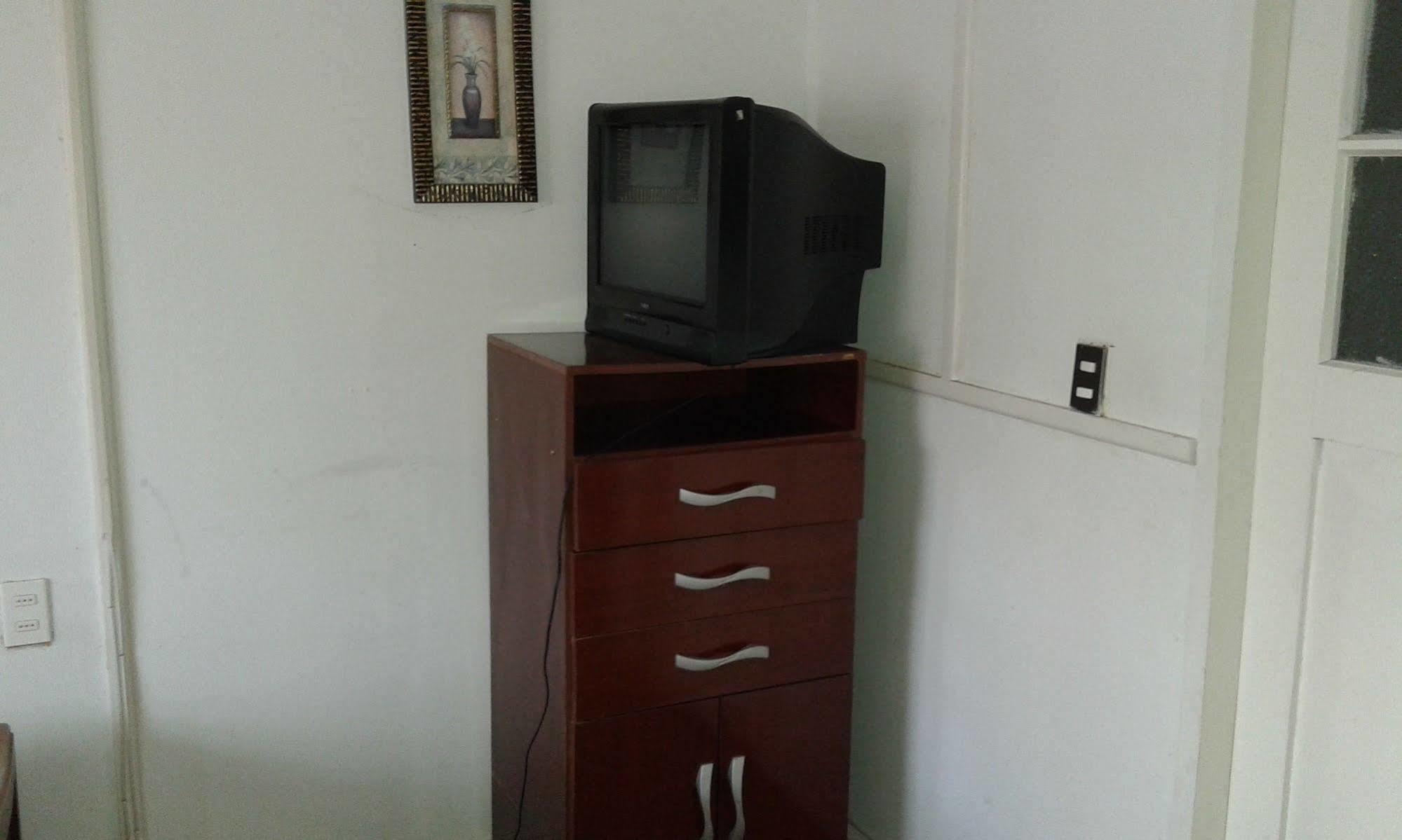 Hostal Valentino Villarrica Buitenkant foto