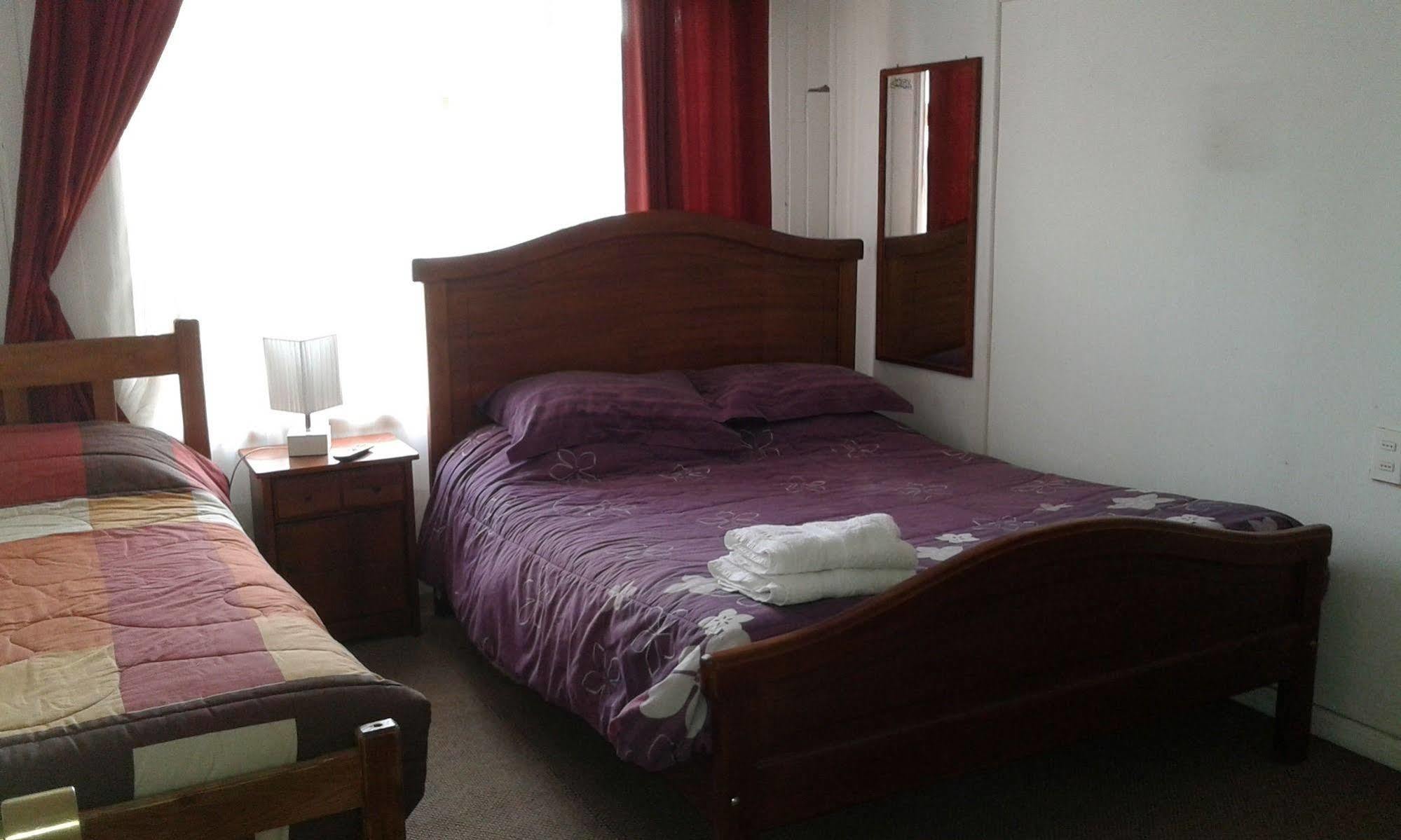 Hostal Valentino Villarrica Buitenkant foto